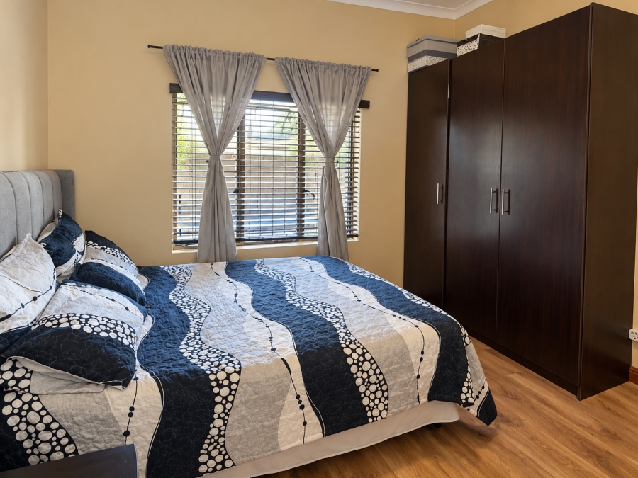 3 Bedroom Property for Sale in Lemoenkloof Western Cape